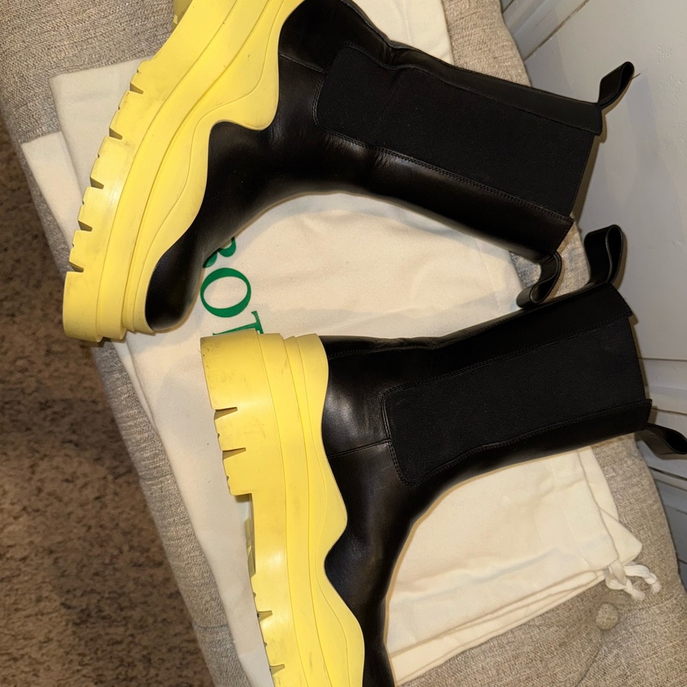 Bottega Veneta Tire boots